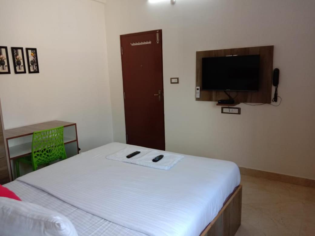 Bed and Breakfast Sk Residency Bangalore Esterno foto