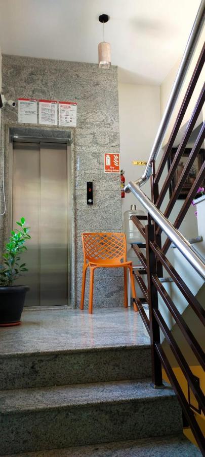 Bed and Breakfast Sk Residency Bangalore Esterno foto