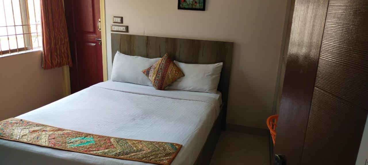 Bed and Breakfast Sk Residency Bangalore Esterno foto