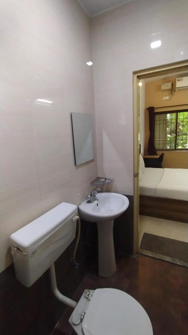 Bed and Breakfast Sk Residency Bangalore Esterno foto